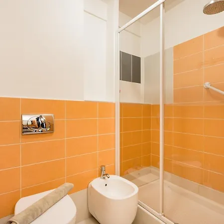 Appartamento Air Conditioned Apartment, 3 Min Walk To The Beaches, Garage