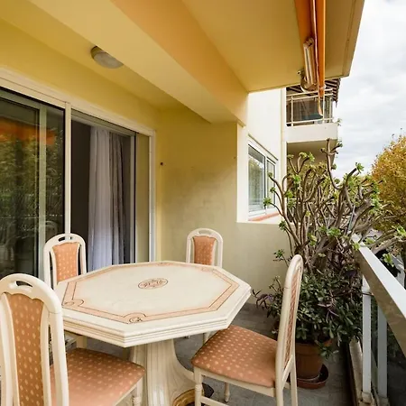 Appartamento Air Conditioned Apartment, 3 Min Walk To The Beaches, Garage *